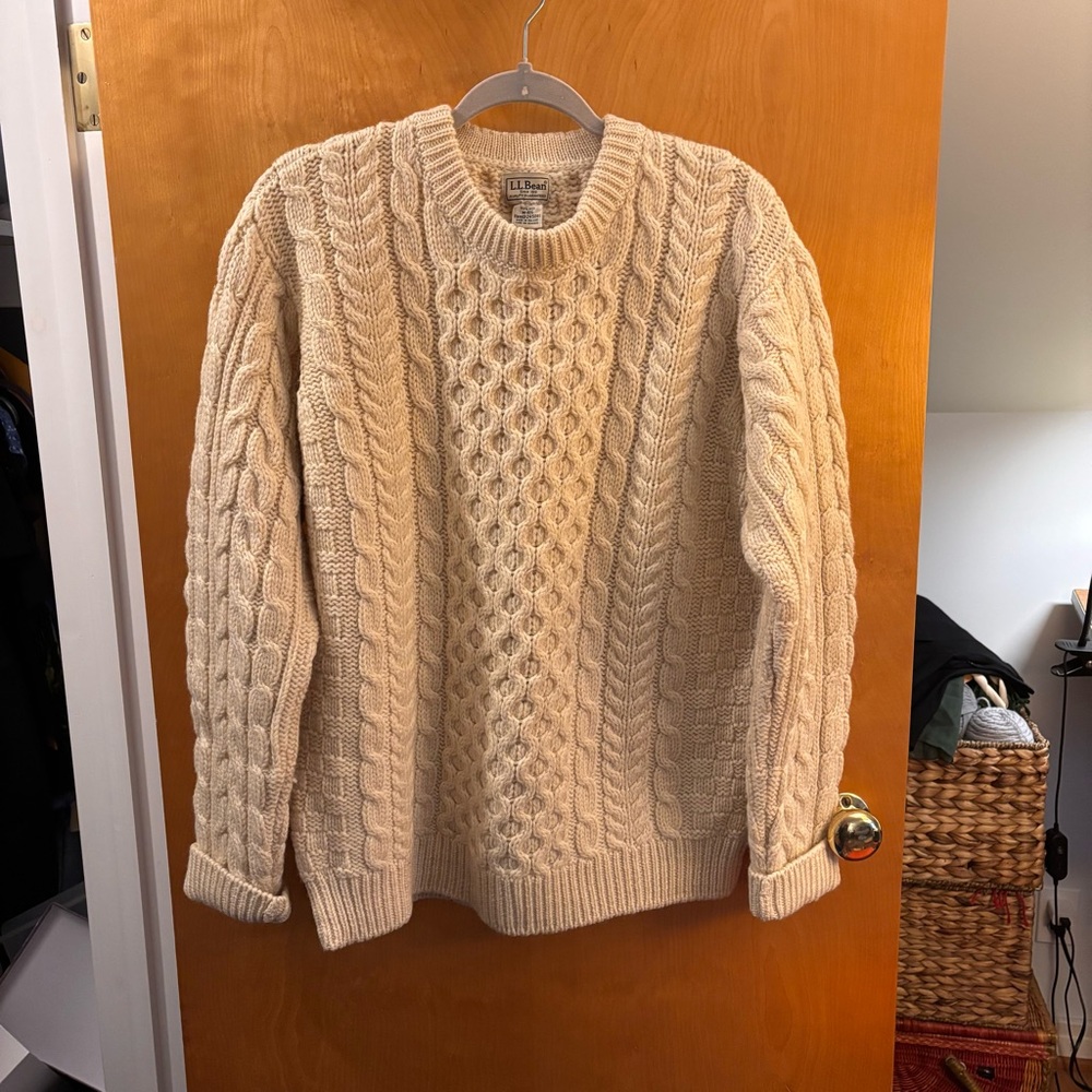 Vintage LL Bean 100% wool cable knit sweater